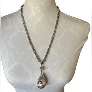 Vintage Art Deco Style Silver Tone Filigree Teardrop Pendant Necklace